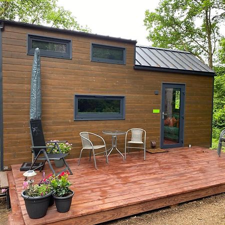Гостевой дом La Tiny House De Nanou Рошфор Экстерьер фото