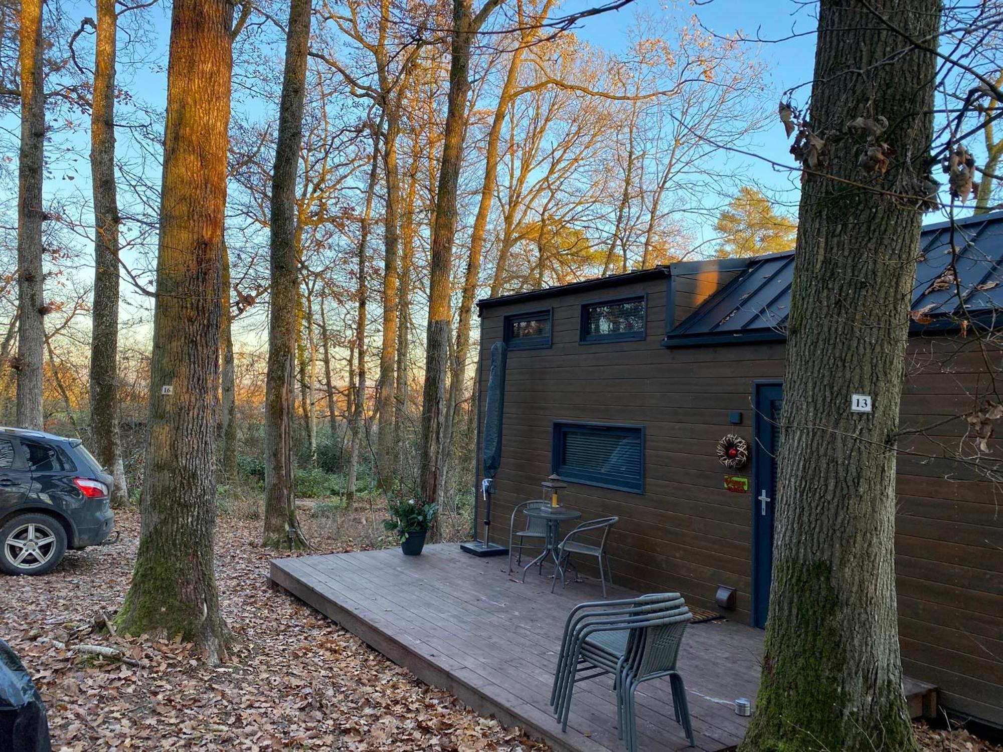 Гостевой дом La Tiny House De Nanou Рошфор Экстерьер фото
